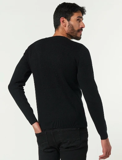 Sweater Llano Negro