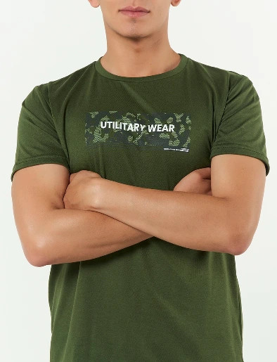Camiseta Utilitary Wear Verde Militar
