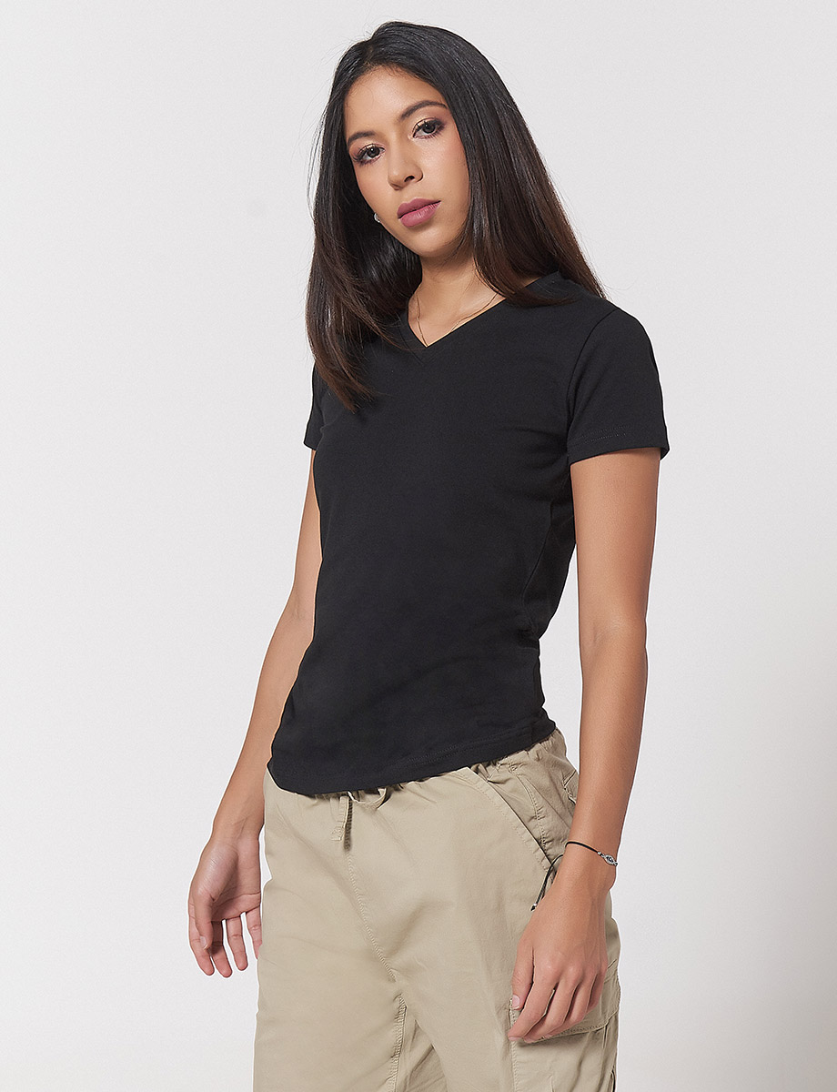 Camiseta Negra Básica