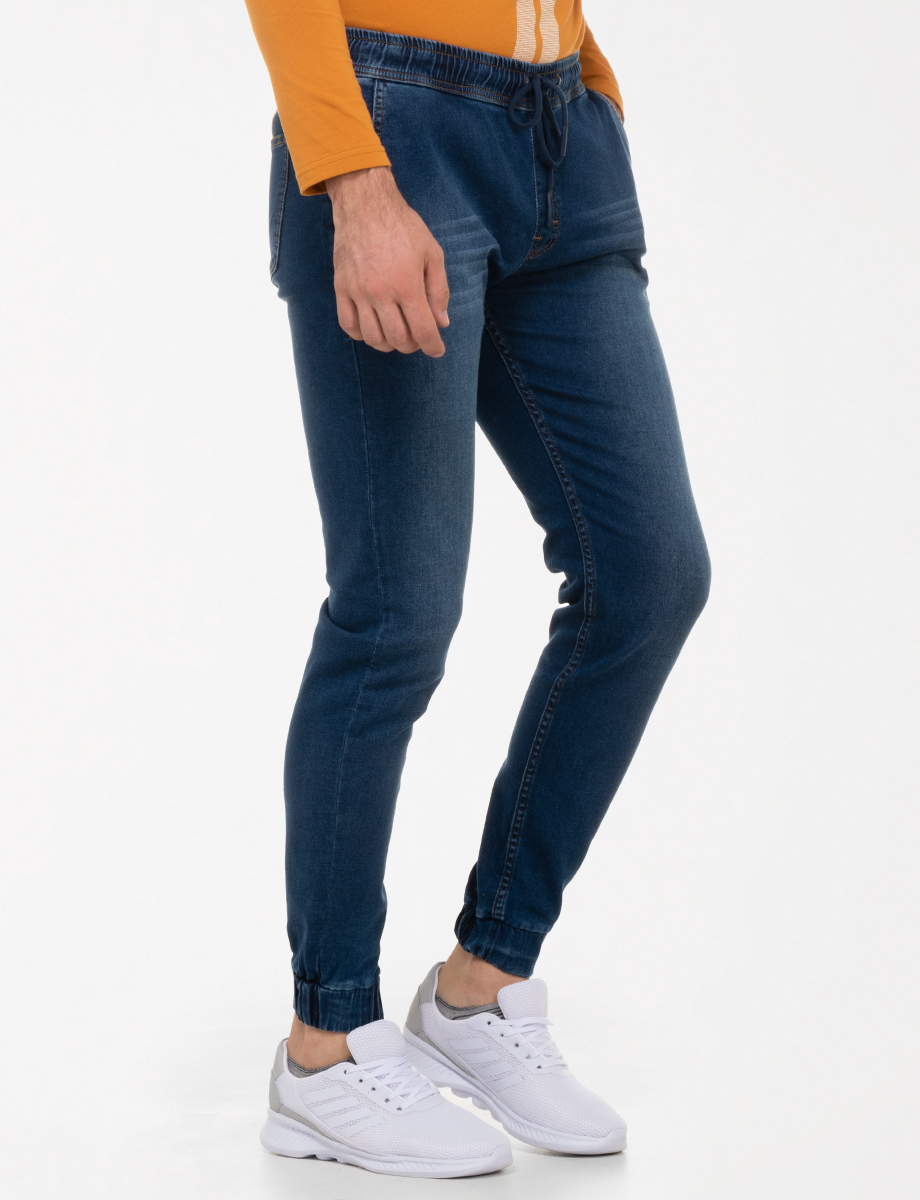 Jogger llano azul oscuro