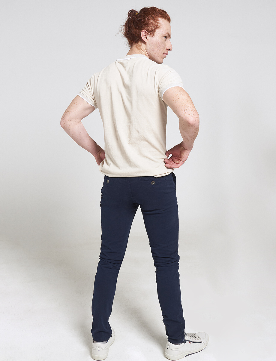 Pantalón Unicolor Chino