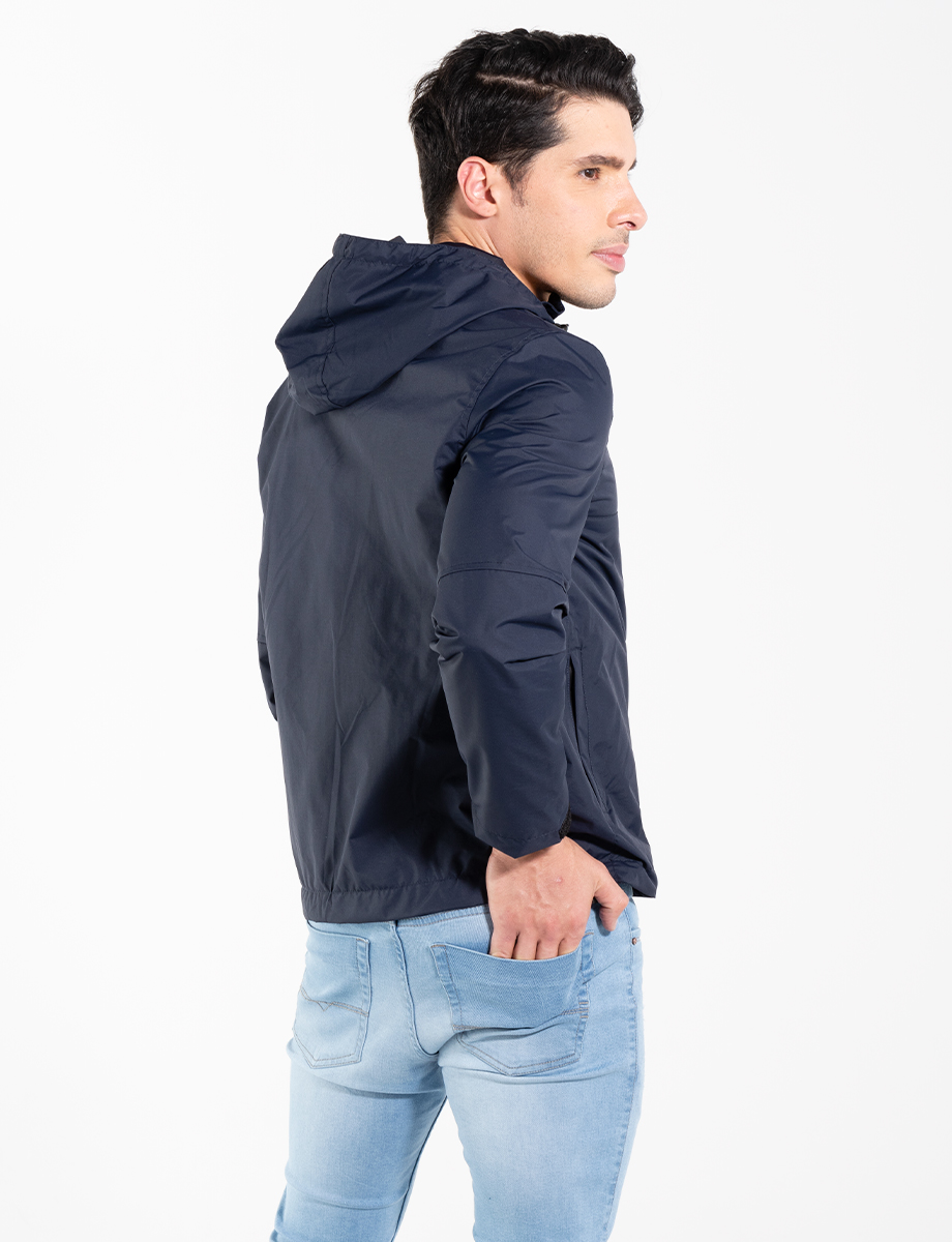 Chaqueta impermeable azul marino