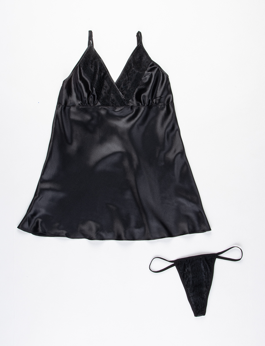 Baby doll en seda negro