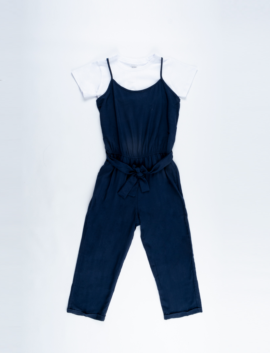 Jumper azul con camiseta