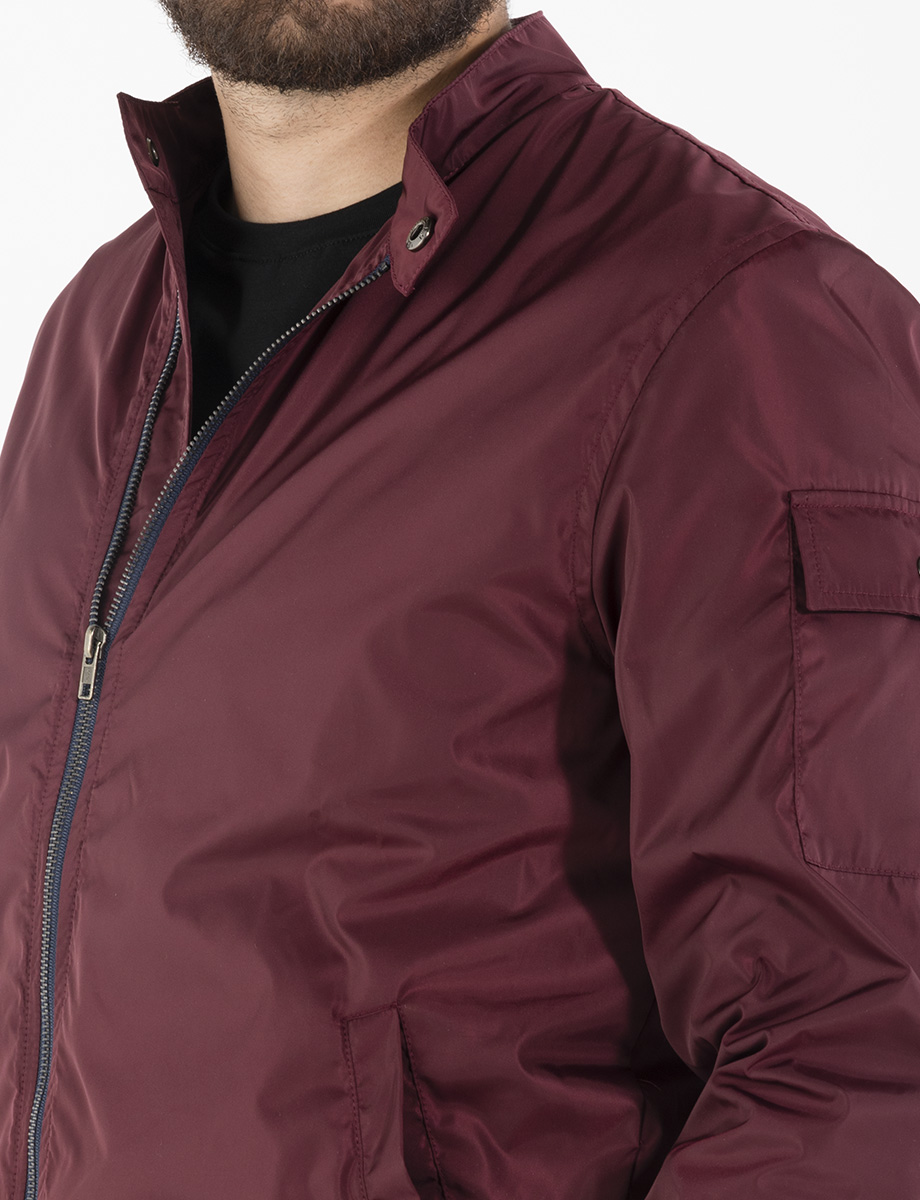 Chaqueta con cierre frontal vino