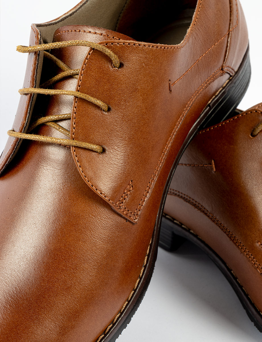 Zapato Formal Derby café claro