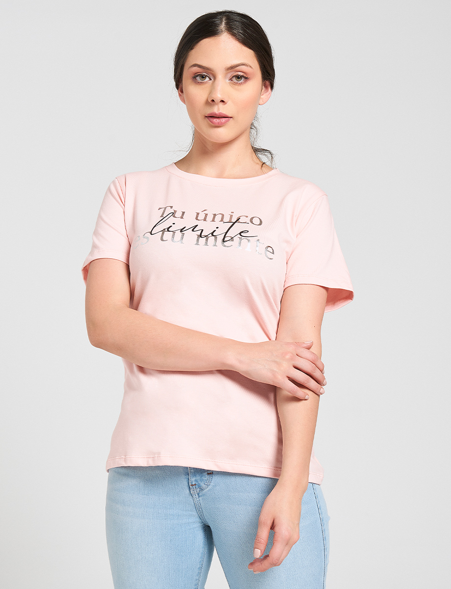 Camiseta rosada estampada