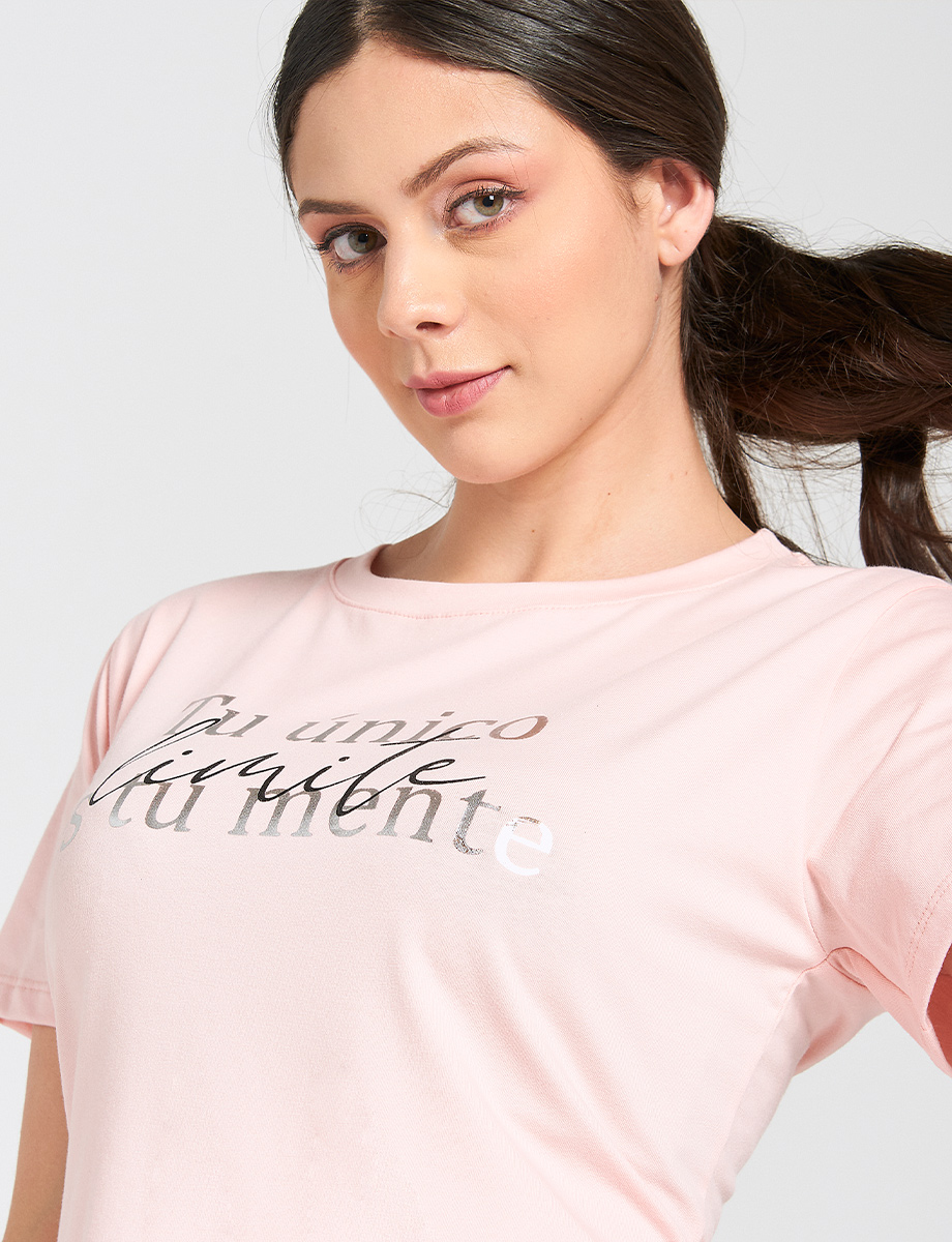 Camiseta rosada estampada