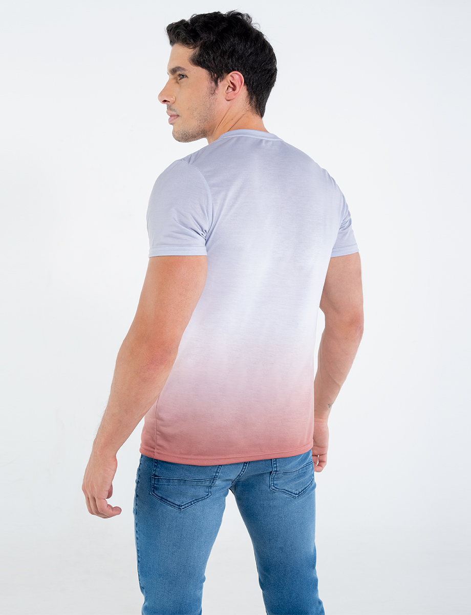 Camiseta Living Free con degradado