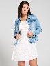 Chaqueta jean azul claro con lavado