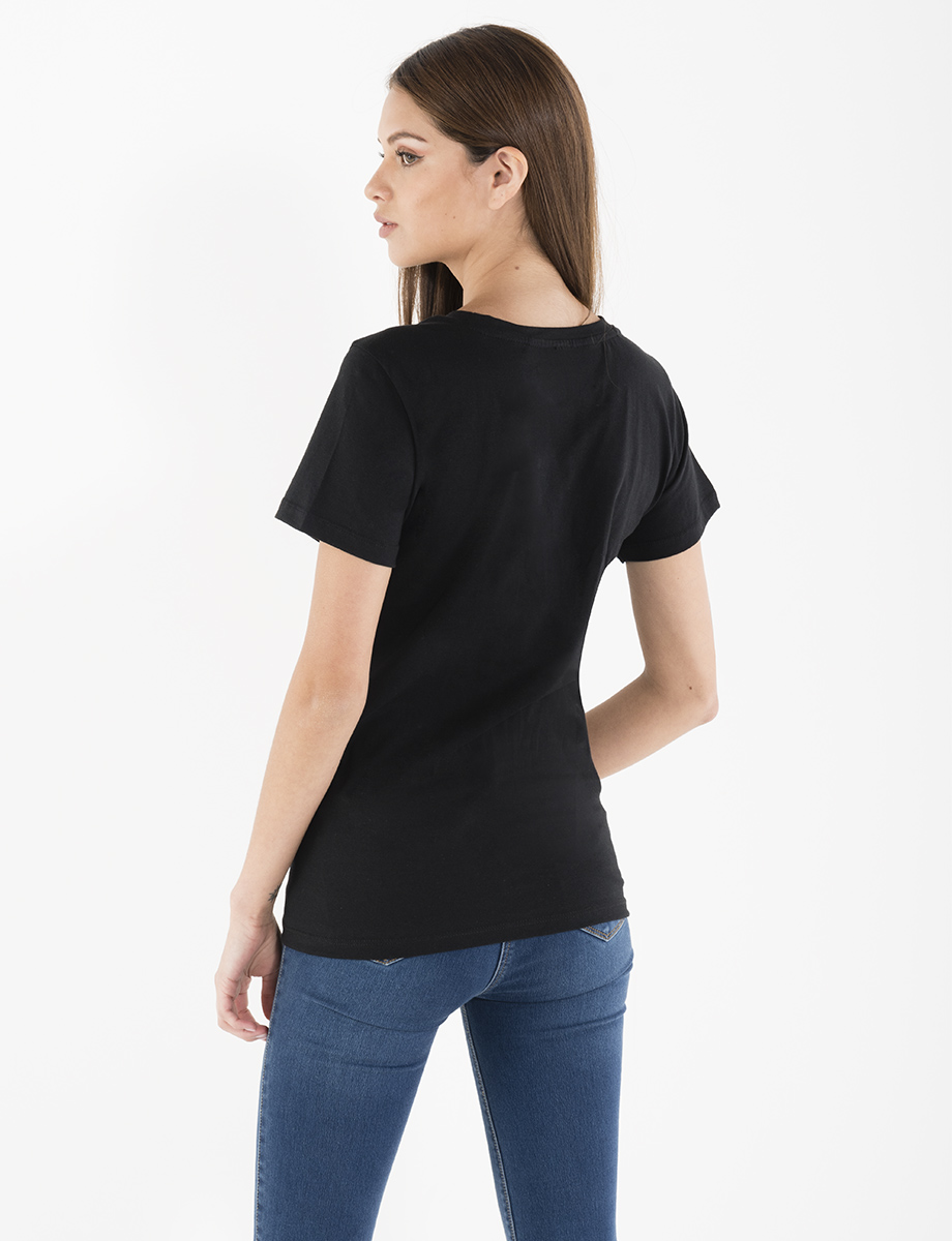 Camiseta negra Made With Love