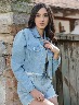 Chaqueta denim llana deshilado