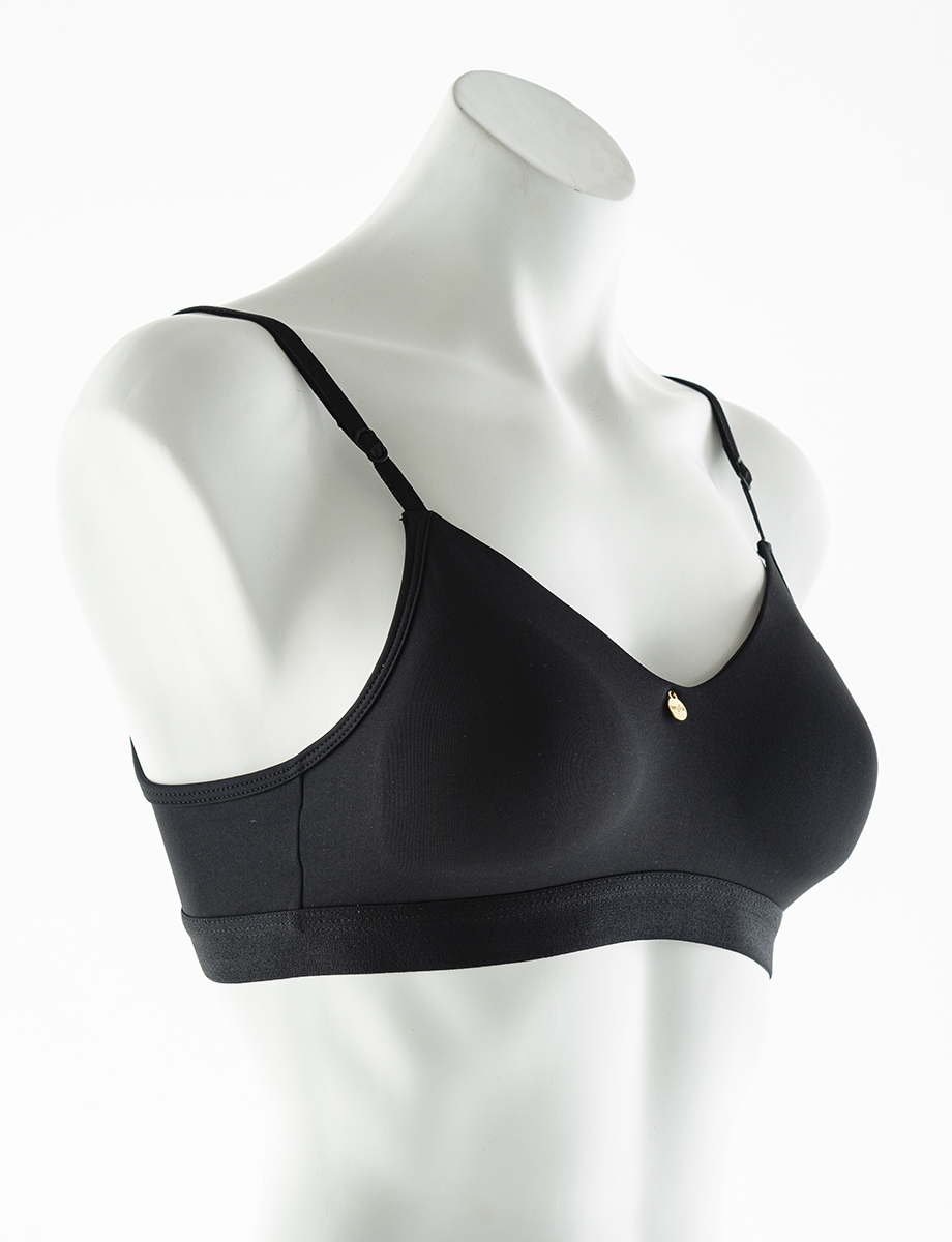 Top básico en nylon negro