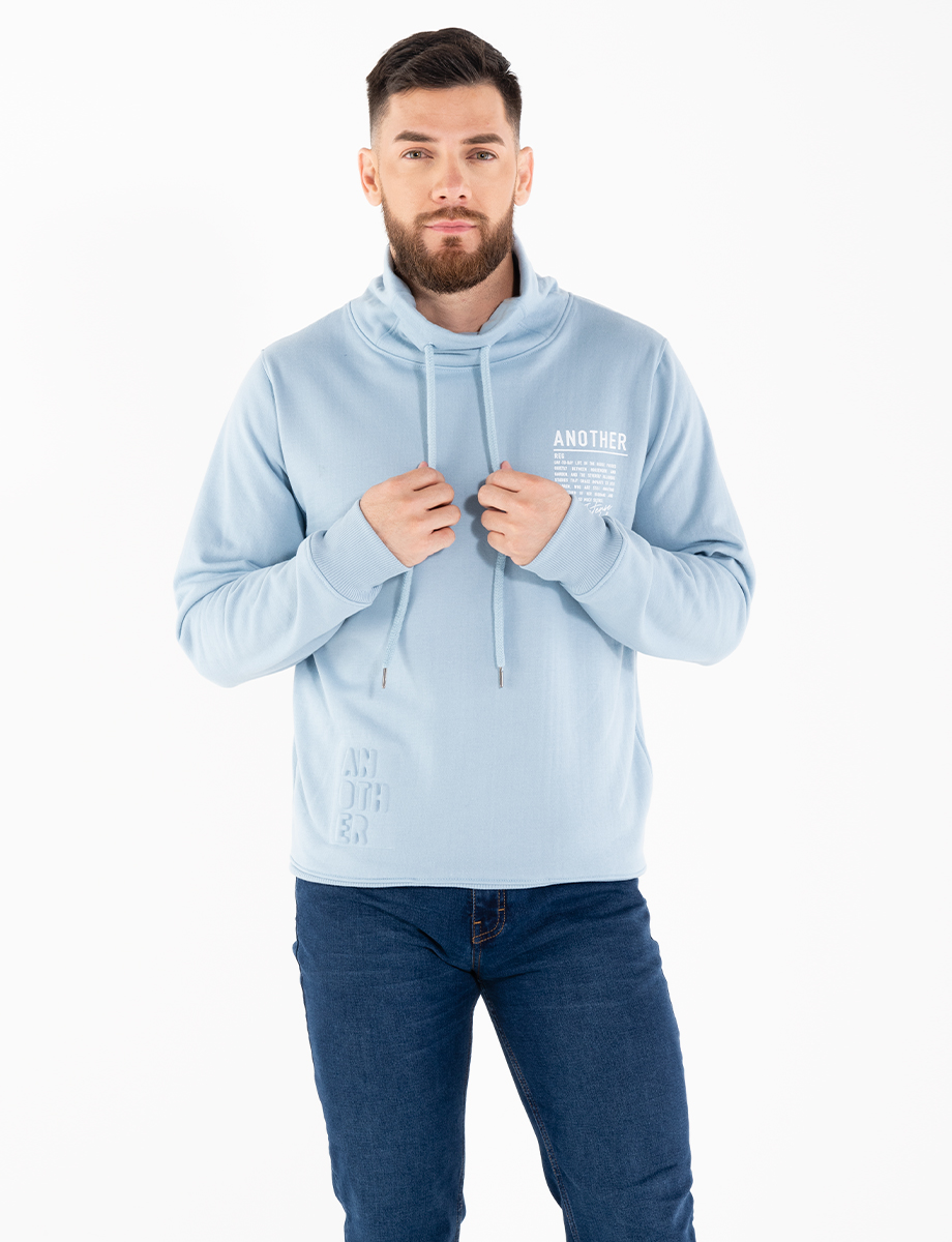 Chompa cuello alto celeste