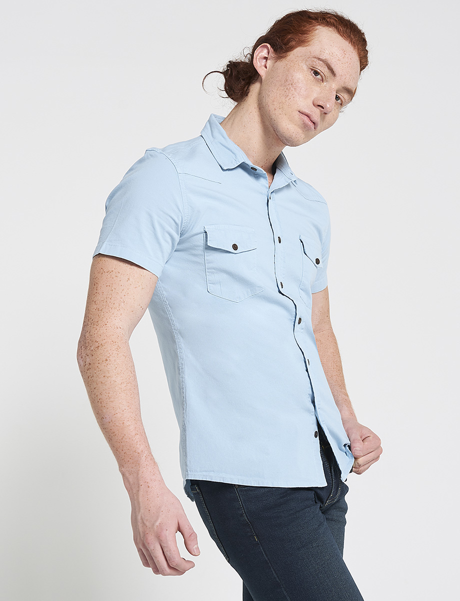 Camisa celeste manga corta
