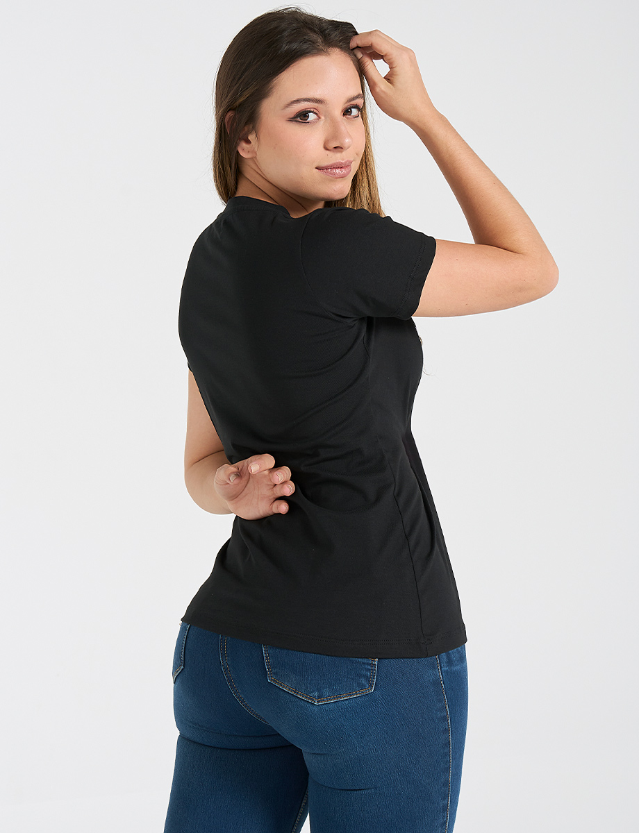 Camiseta flores negra