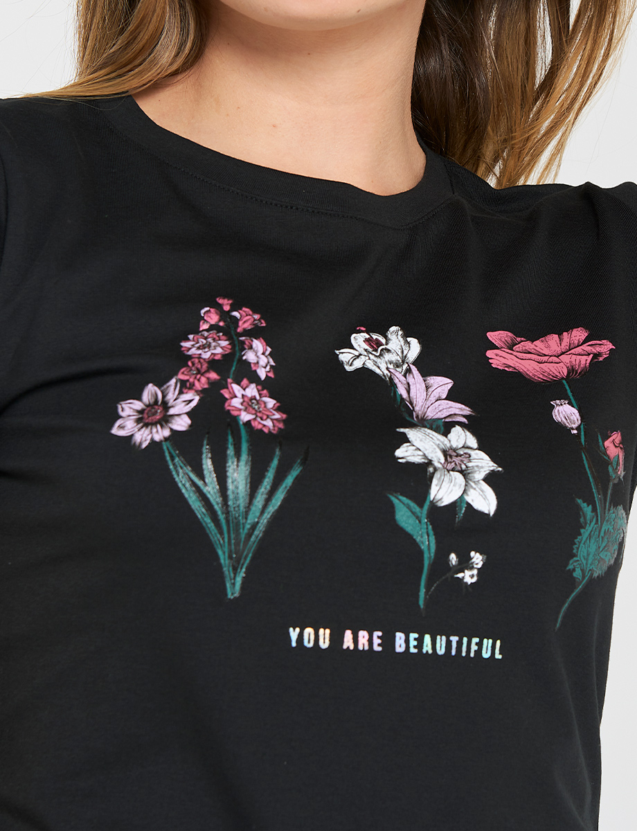 Camiseta flores negra