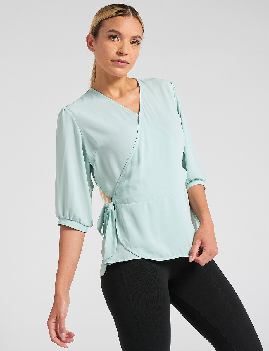 Blusa clásica manga 3/4 verde menta