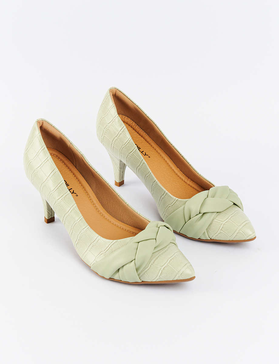 Tacón fino verde con textura