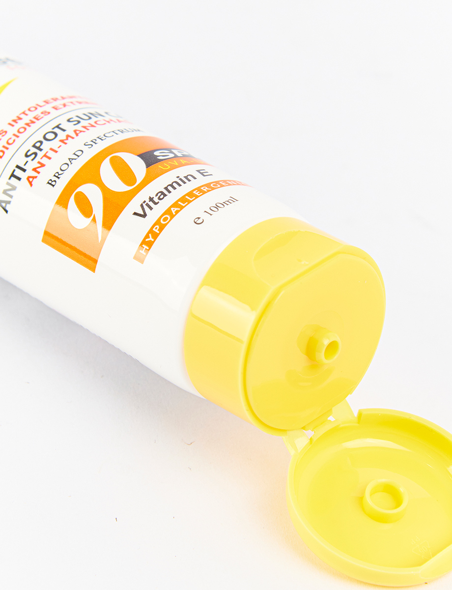 Protector Solar Nevada 100 ml