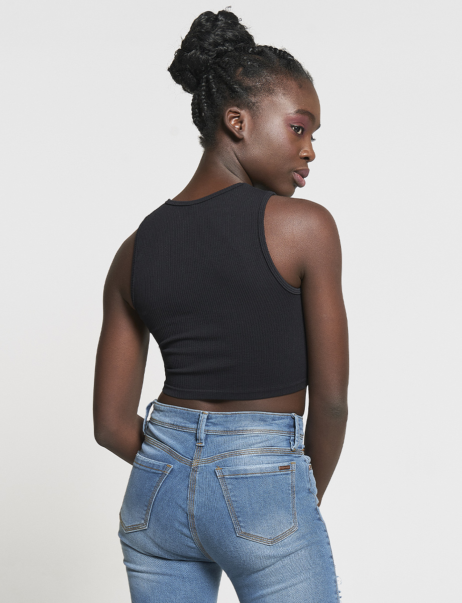 Crop Top Manga Sisa Unicolor