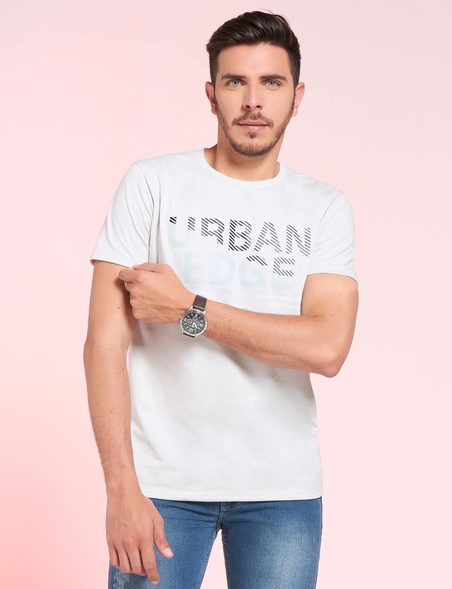 Camiseta con letras gris claro