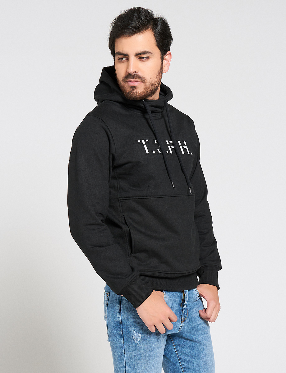 Chompa cerrada Estampada negra