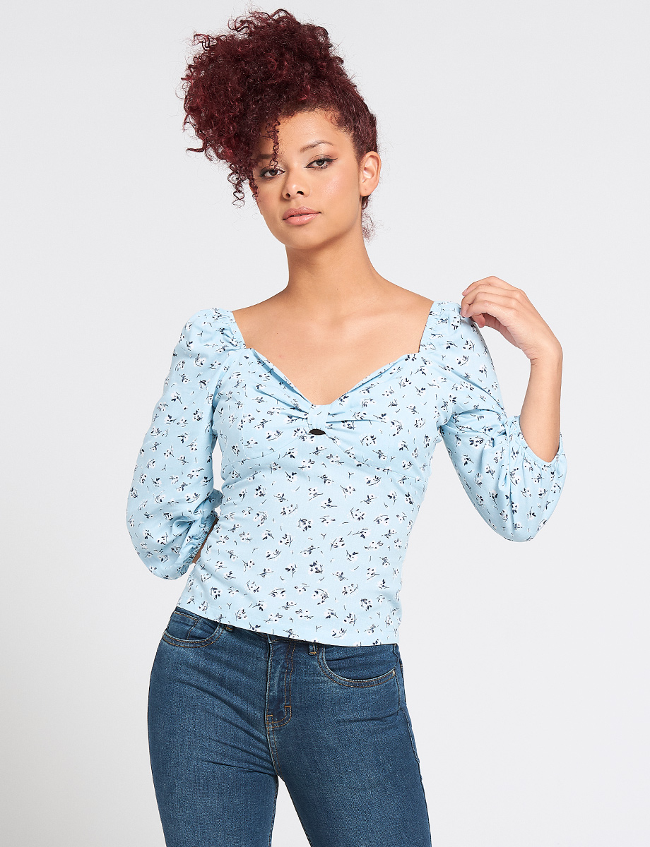Blusa Prints Flores Celeste