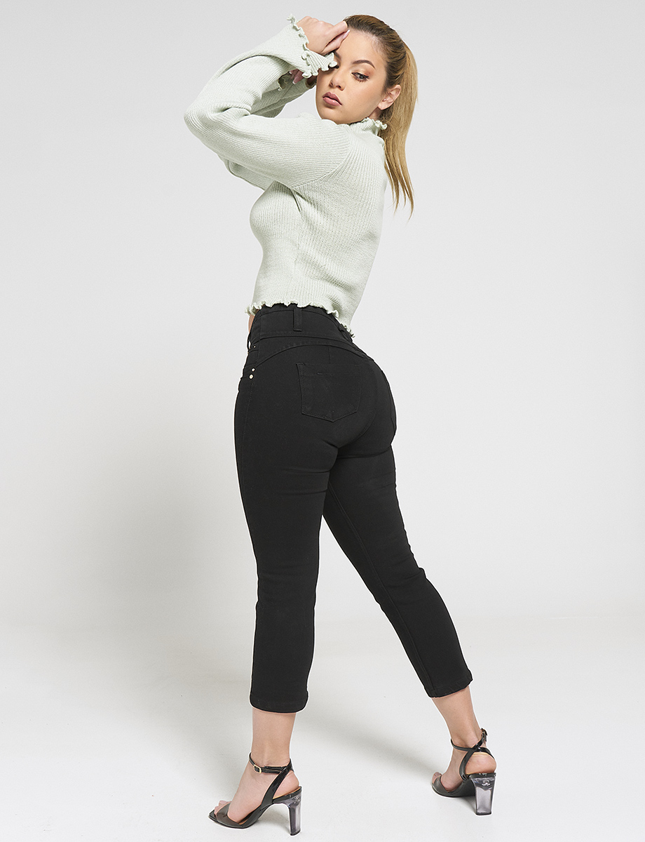 Pantalón Capri 3 Botones Negro
