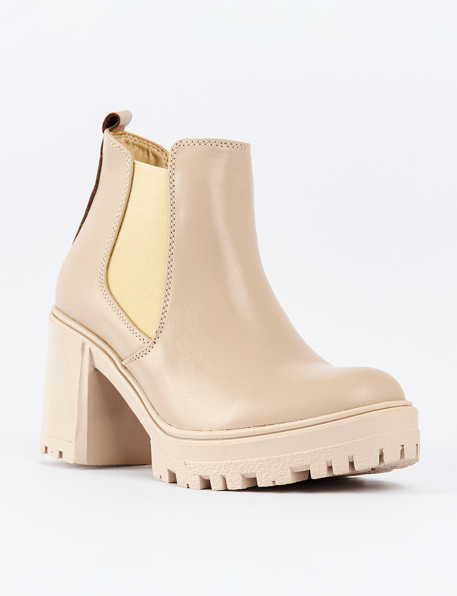 Bota Taco cuadrado beige