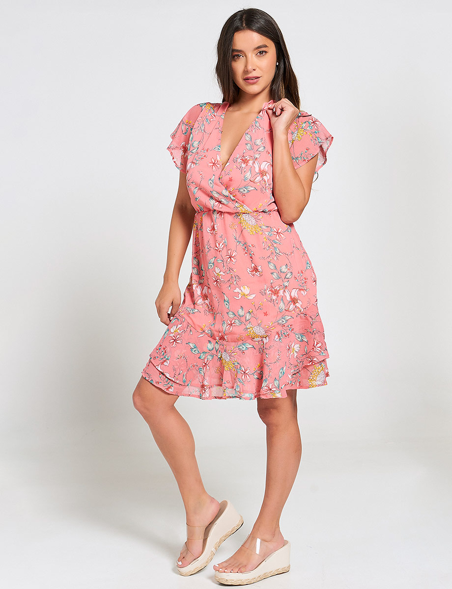 Vestido de Flores Coral con Vuelos