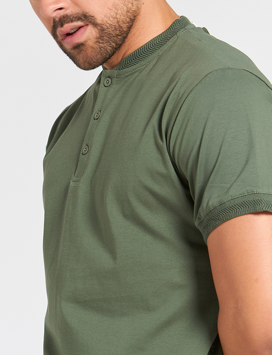 Polo Verde Militar Cuello Mao