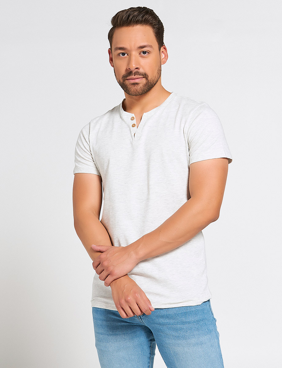 Camiseta Básica Cuello Henley 3 Botones
