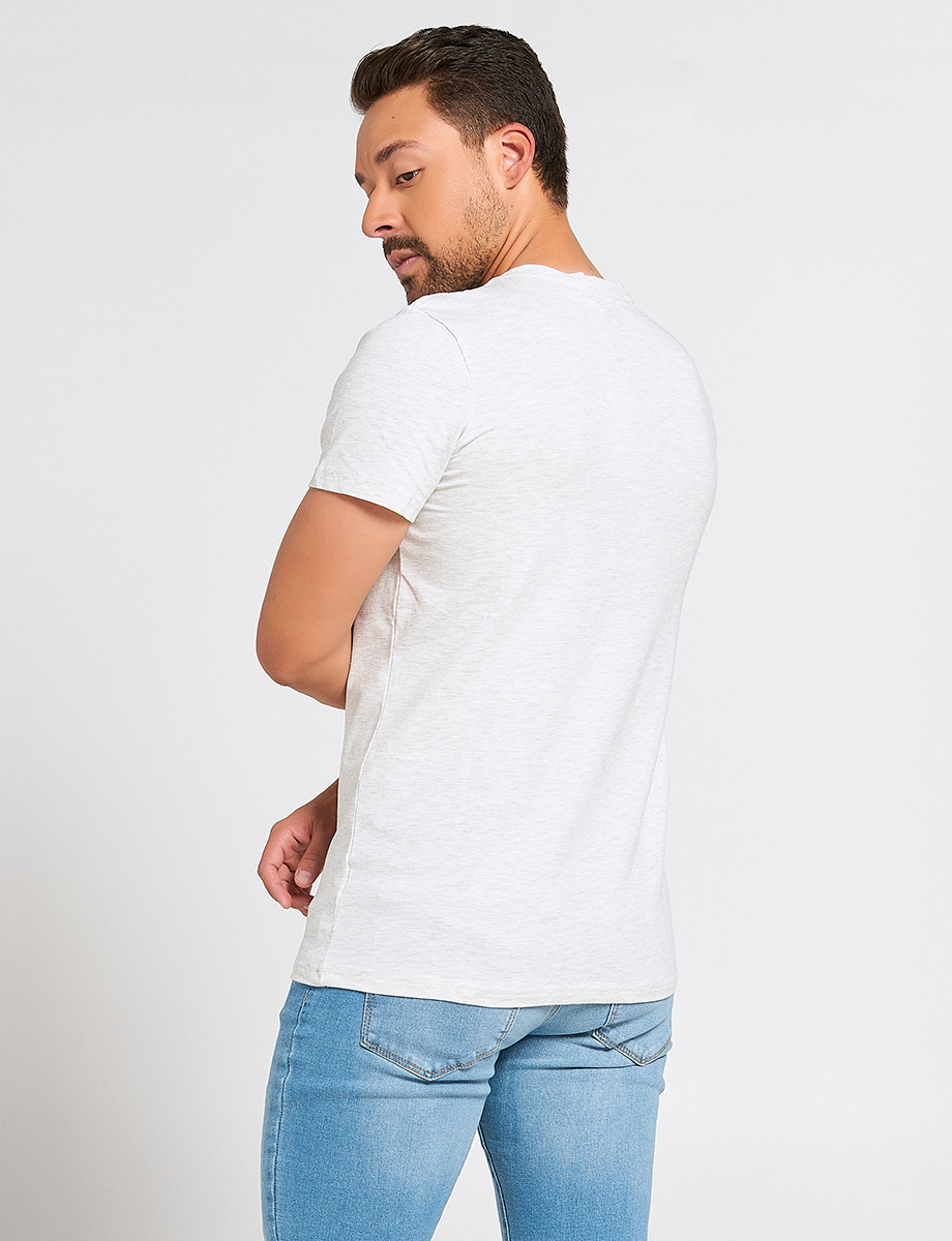 Camiseta Básica Cuello Henley 3 Botones