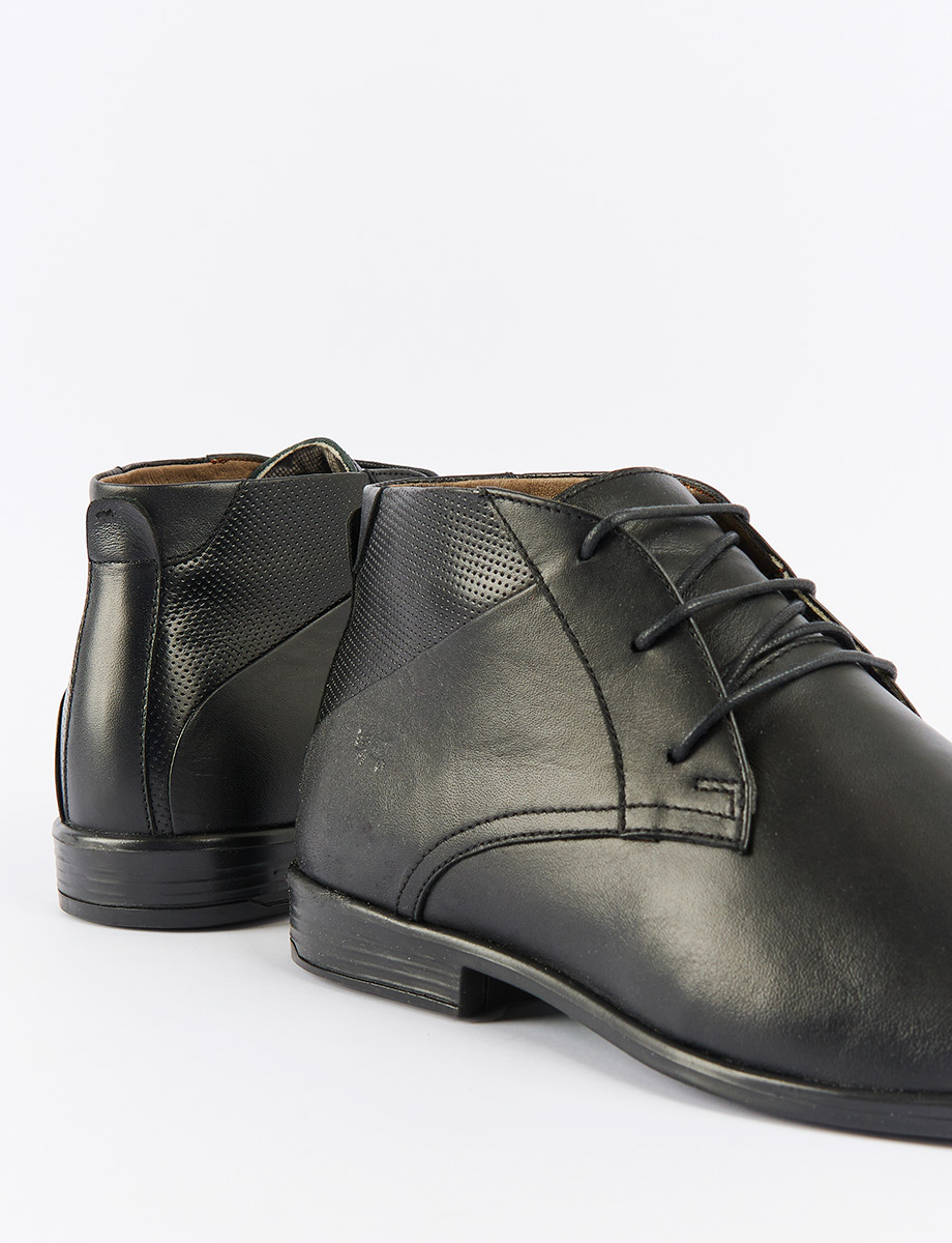 Botín con cordones Negro