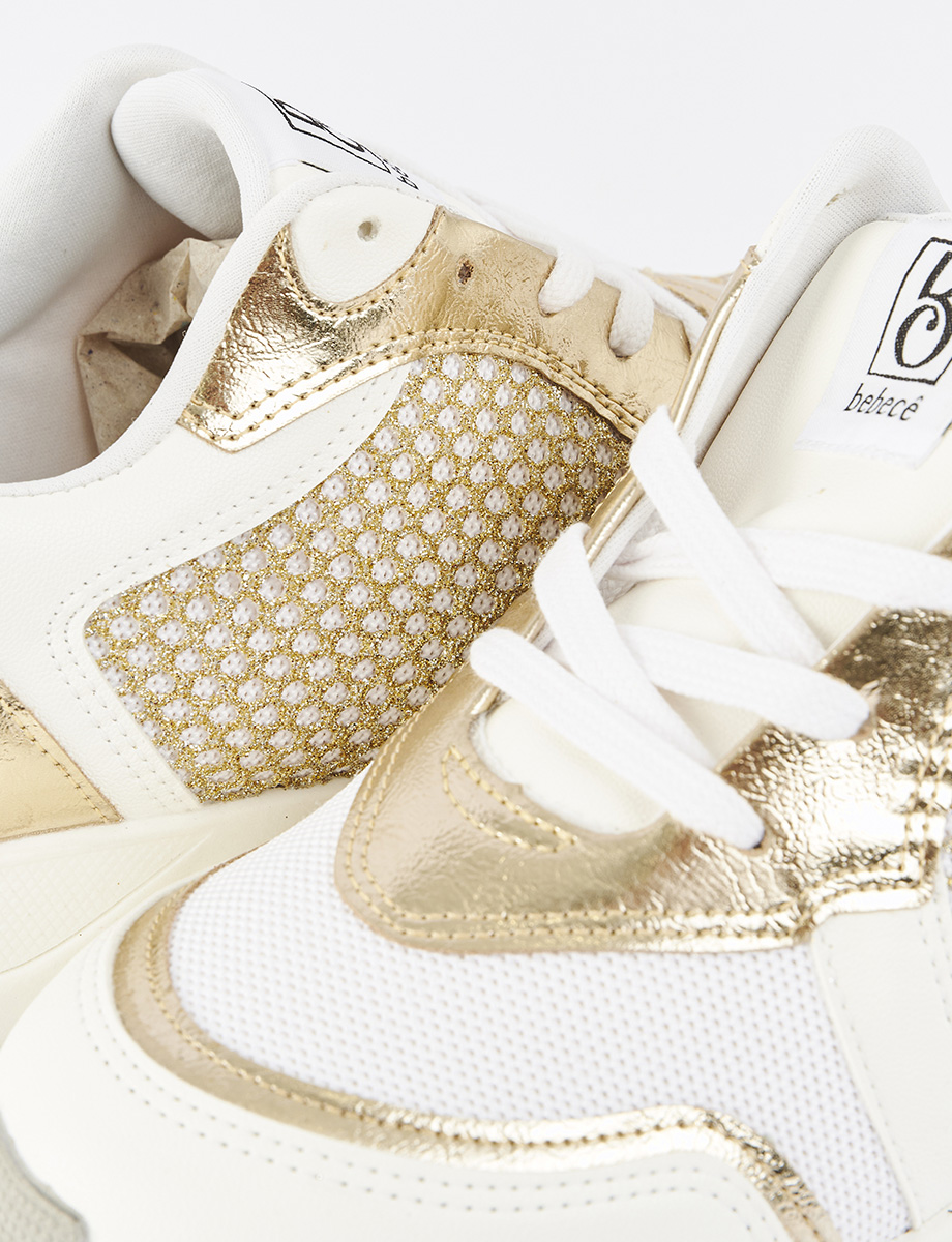 Sneaker Combinado Blanco/Dorado Bebece