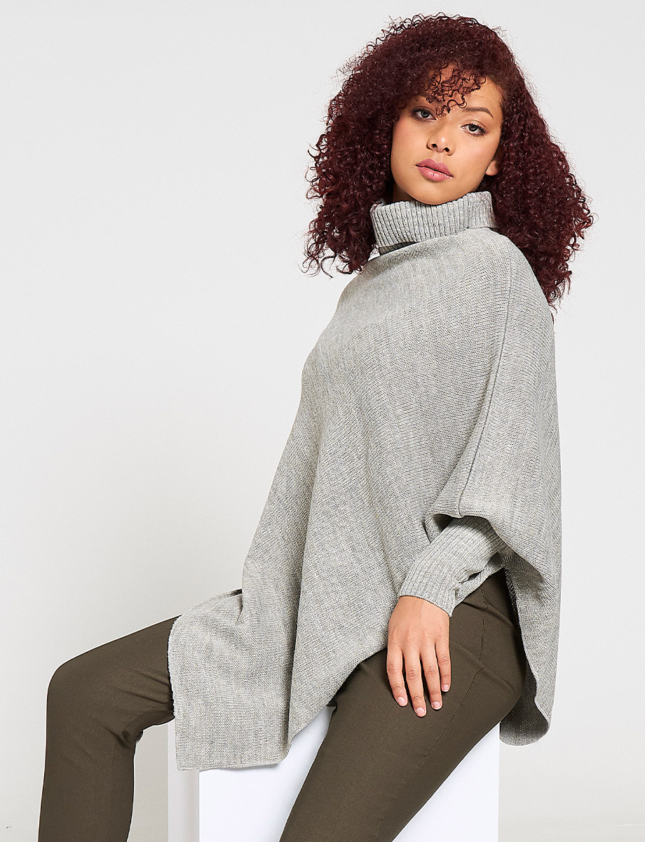 Poncho Cuello Alto con Doblez Unicolor