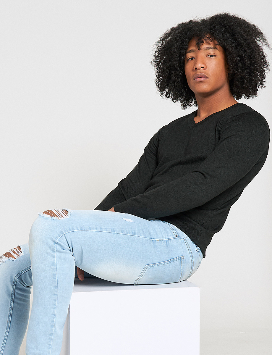 Sweater Básico Cuello en V