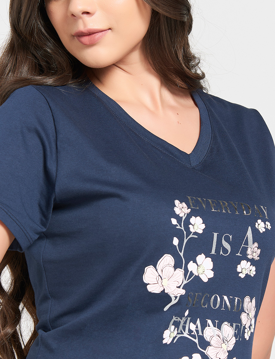 Camiseta Estampada Cuello en V