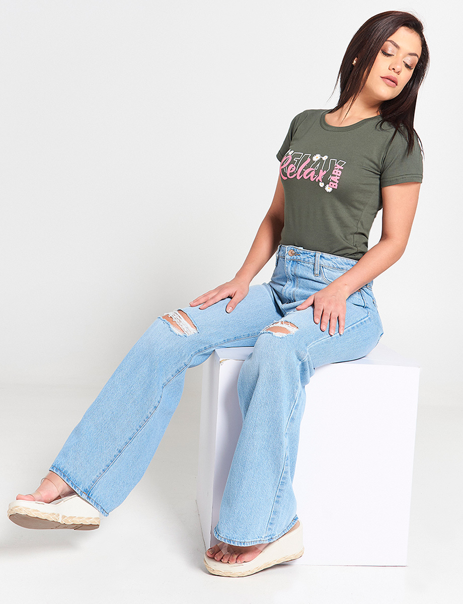Jean Mom con Rotos Azul claro