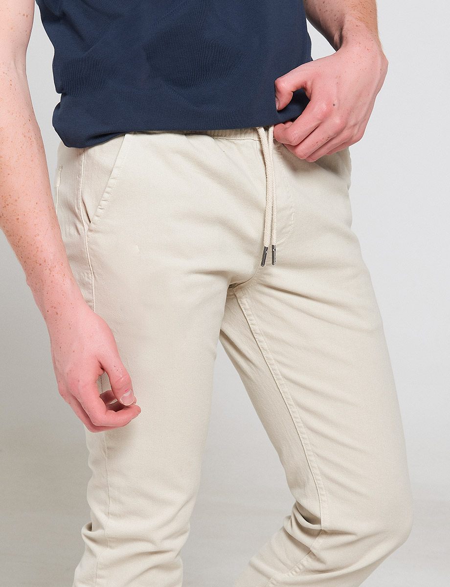 Jogger Básico Arena