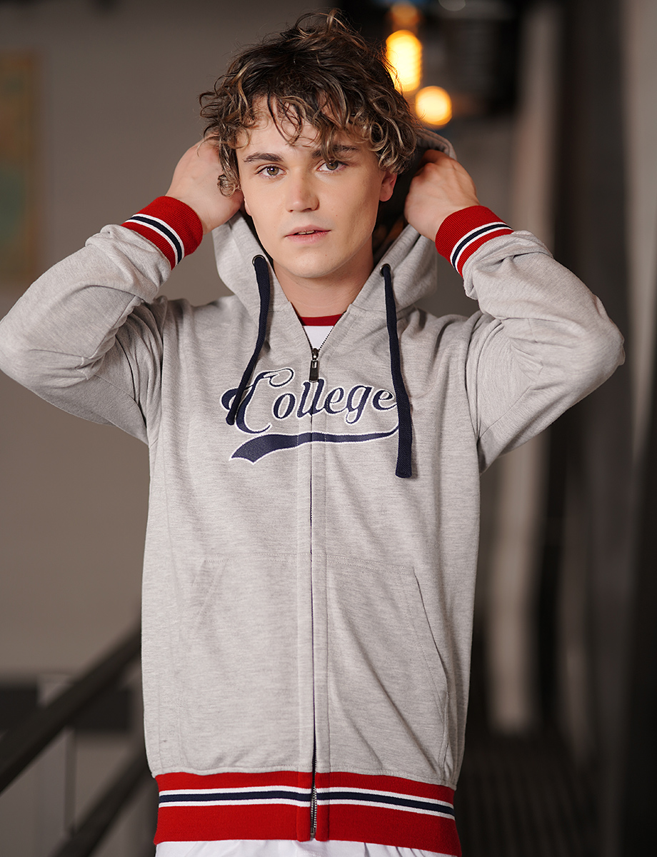 Chompa Varcity Chompa Gris con Cierre Varsity | CHAQUETAS Y ABRIGOS | CHOMPAS Y ...