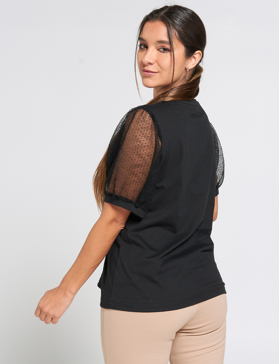 Camiseta Negrao con Manga Transparente