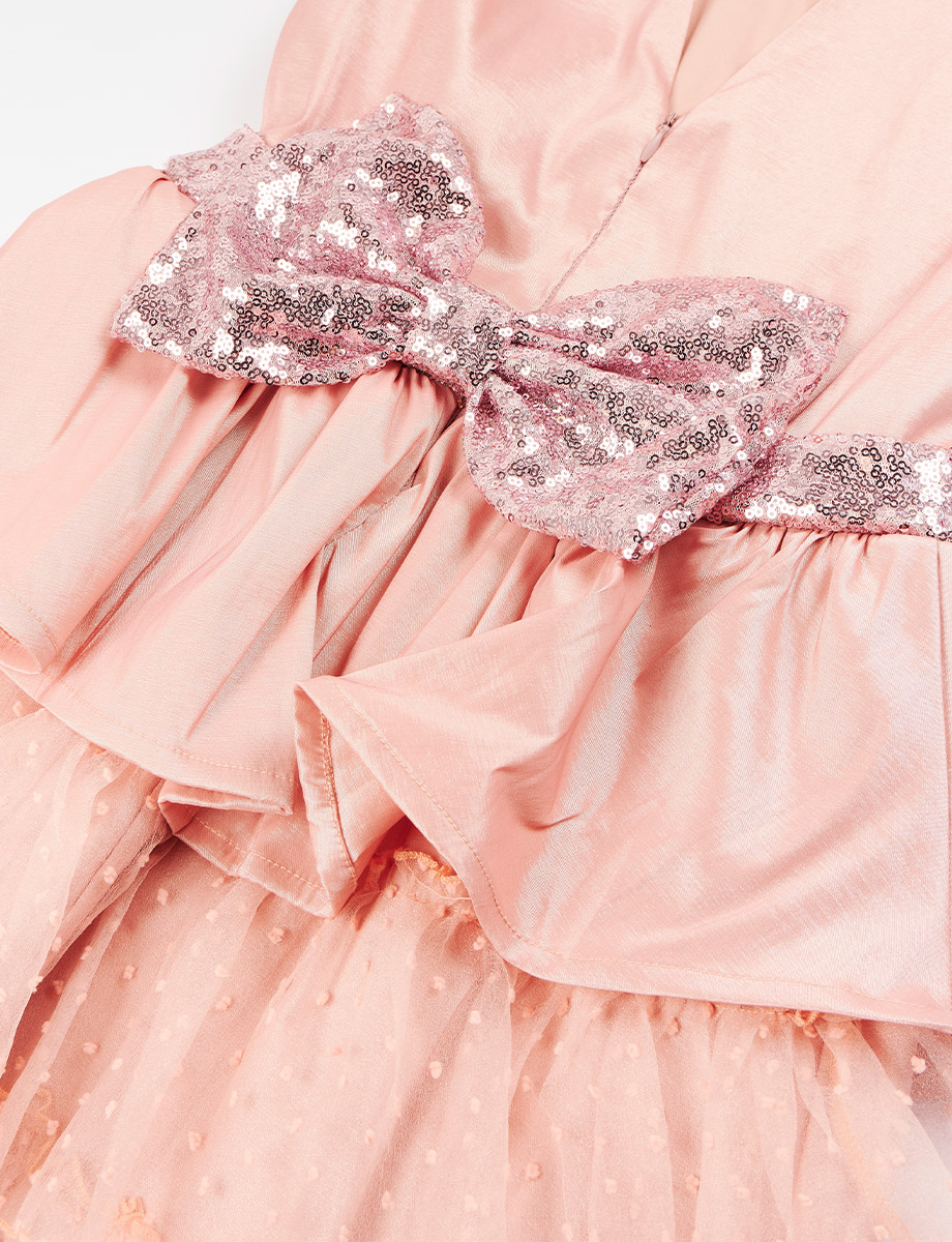 Vestido de Tafetán con Vuelos