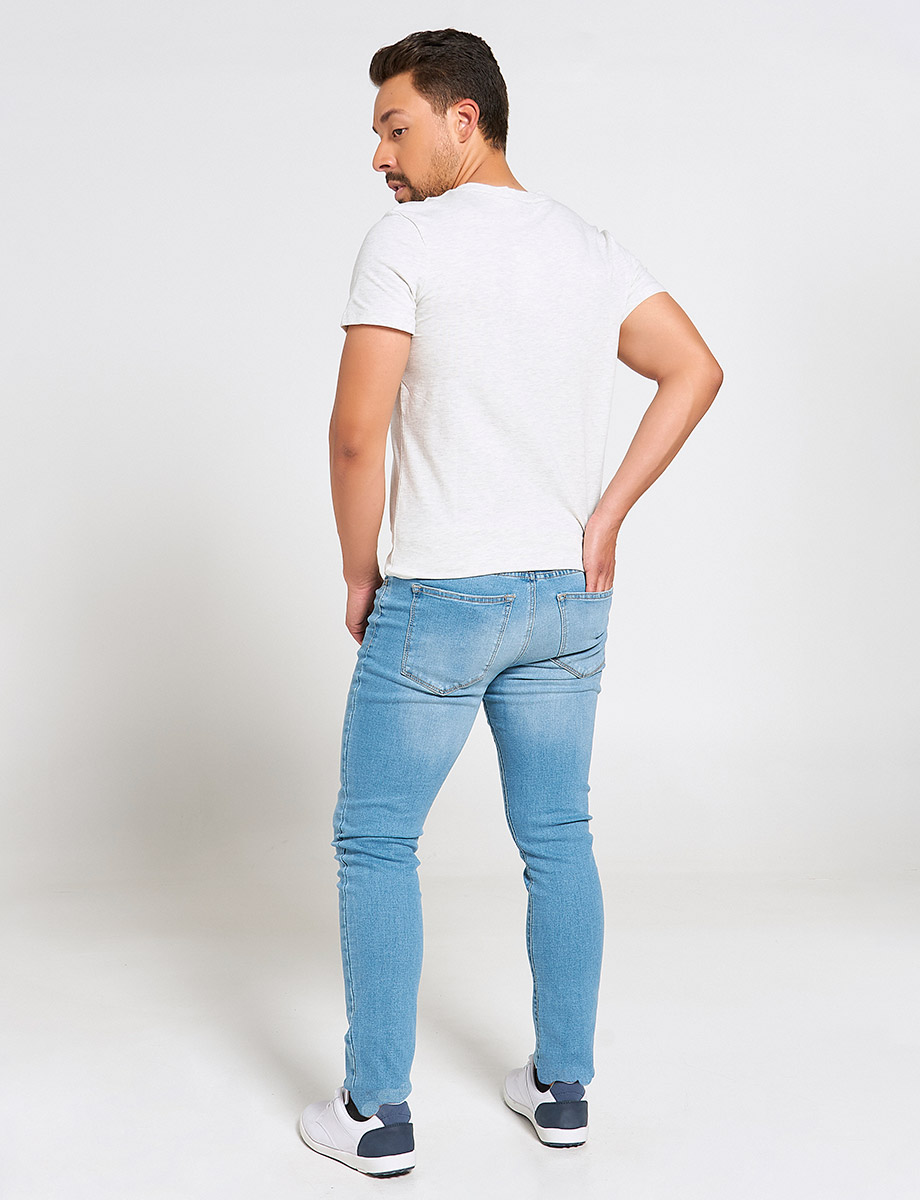 Jean Slim con Lavados Azul claro