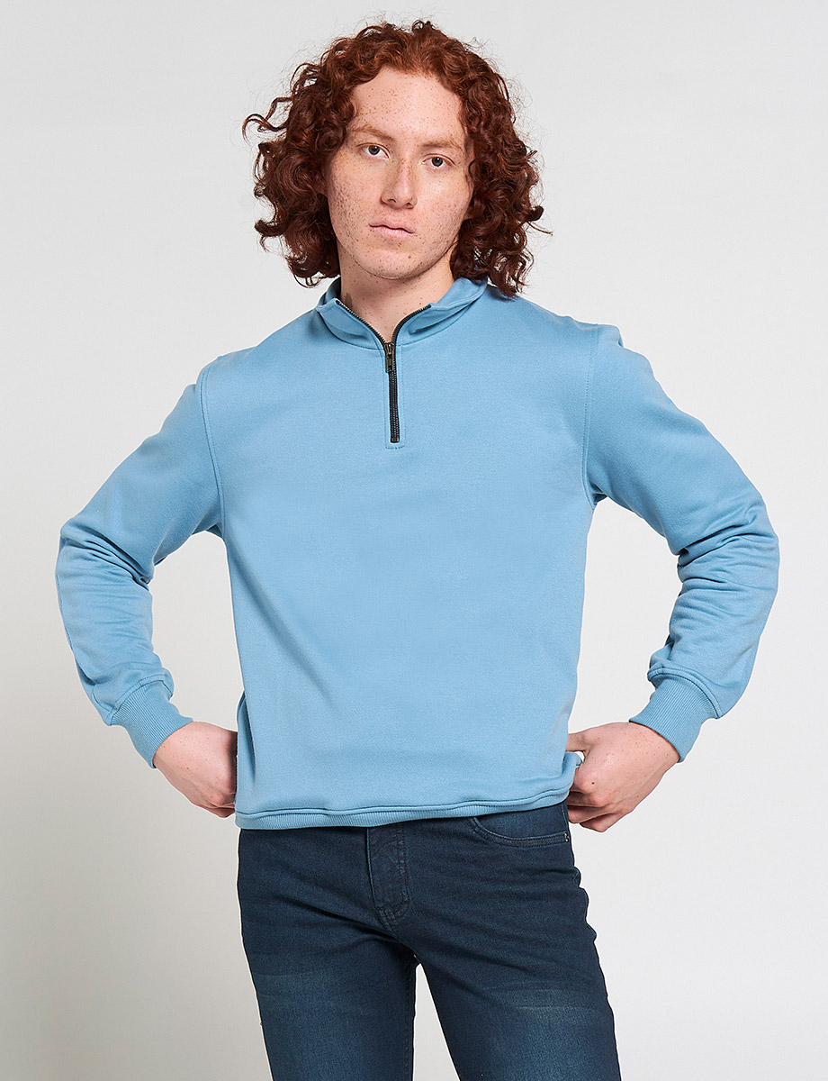 Buzo Cuello Alto Celeste