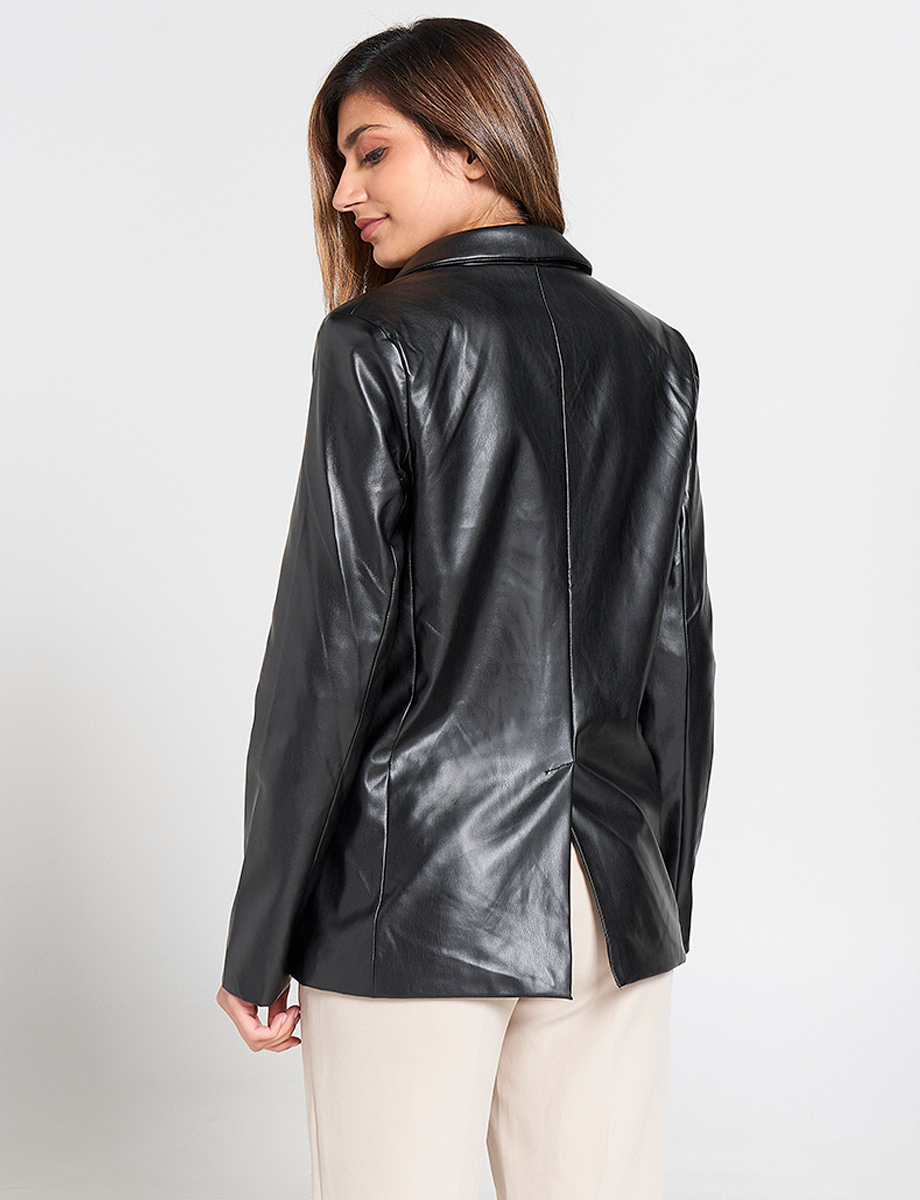 Blazer de Cuerina Unicolor