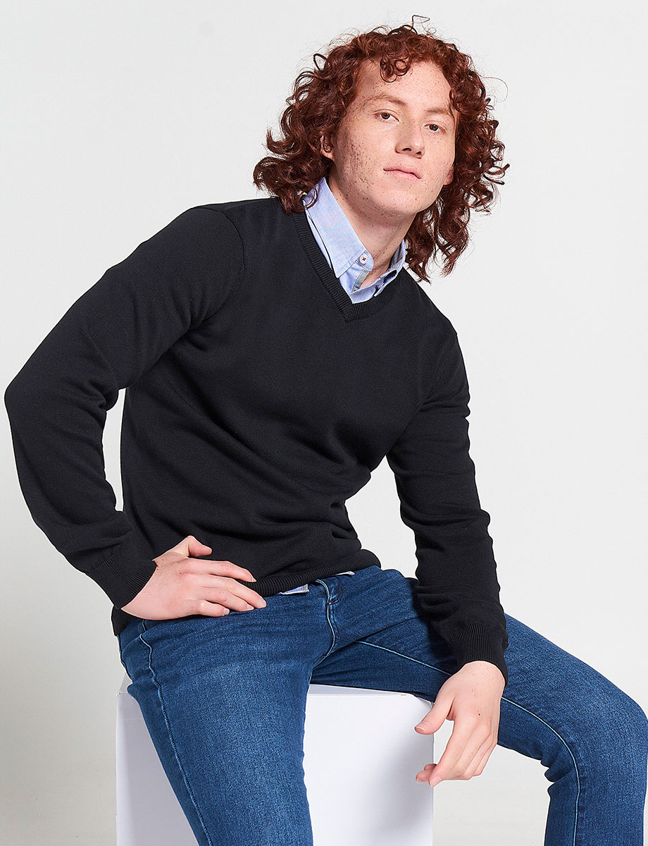 Sweater Básico Cuello en V