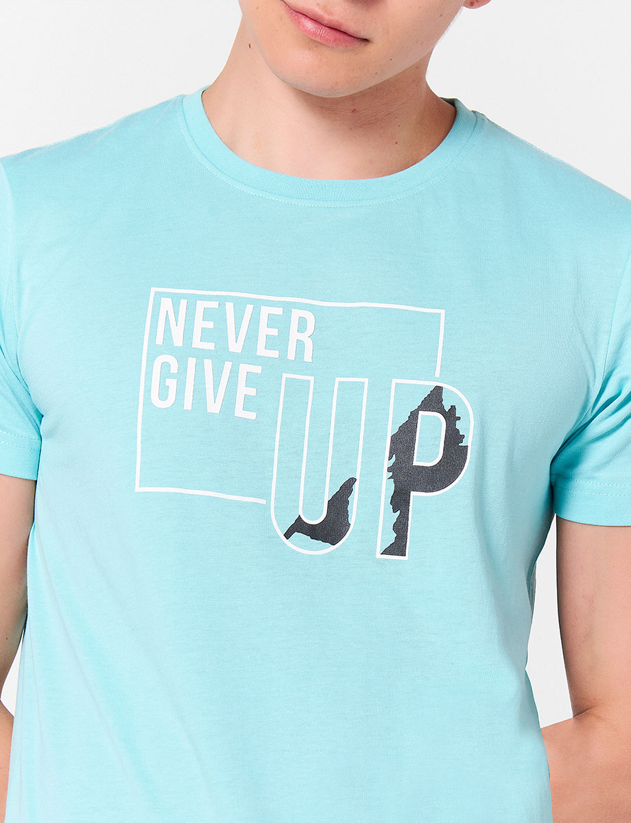 Camiseta Never Give Up Unicolor