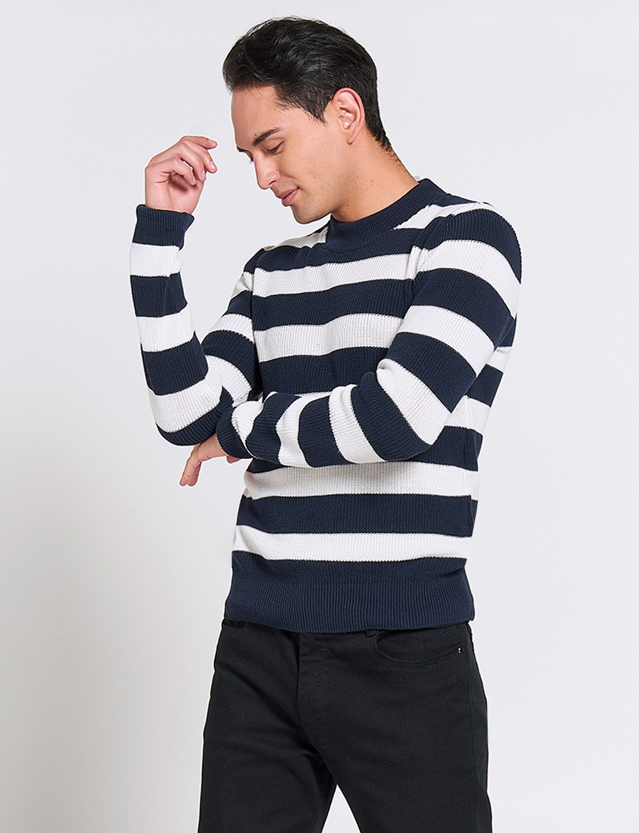 Sweater a Líneas Cuello Redondo